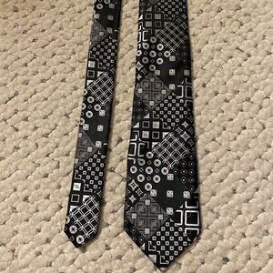 NEIMAN MARCUS Silk GQ Tie Hand Tailored Black NEW!